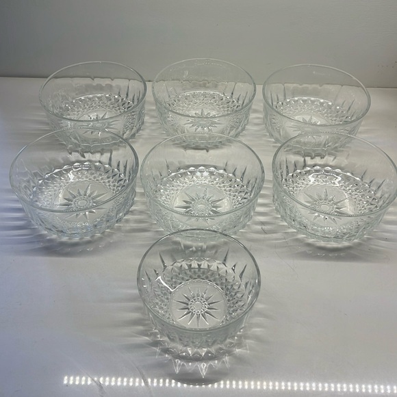 Arcoroc Diamond Starburst Salad Bowl Crystal Heavy Glass 5” Set of 6 and 1 4” - Picture 1 of 2